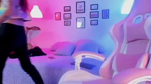 Anne online show from 12/30/24, 12:43