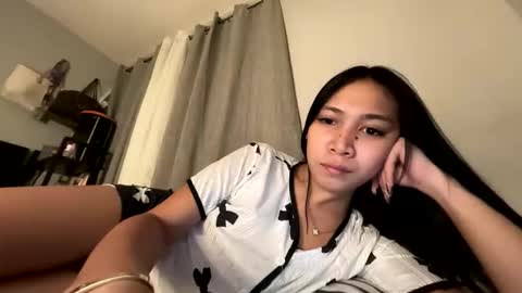Snapshot of anne_chanelx chatting on 05/17/26, 11:50 anne_chanelx online show from 05/17/26, 11:50