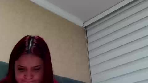 Snapshot of anne_julienne chatting on 09/20/25, 12:55       online show from 09/20/25, 12:55