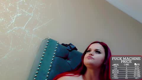 Snapshot of anne_julienne chatting on 11/22/25, 01:59 online show from 11/22/25, 01:59