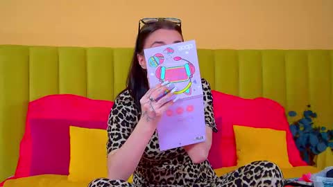 Anne online show from 11/19/25, 06:46