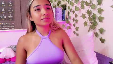 Snapshot of annebull_ chatting on 01/23/25, 02:55 Anne online show from 01/23/25, 02:55