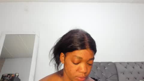 Annie  online show from 10/08/25, 09:07