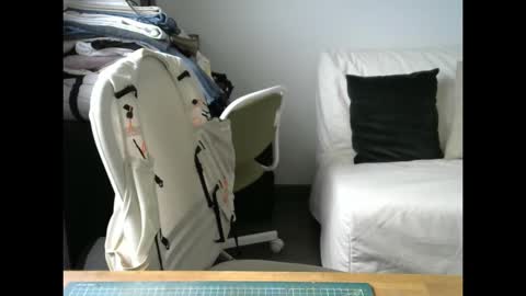 Snapshot of annecylake chatting on 11/01/25, 12:51 annecylake online show from 11/01/25, 12:51