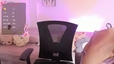 Snapshot of annedark chatting on 11/30/25, 10:14 Anne online show from 11/30/25, 10:14