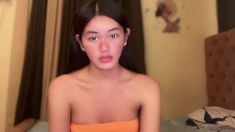 Kim online show from 12/22/24, 10:38