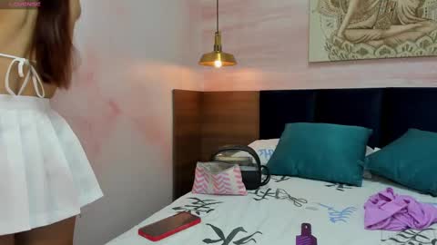 Anne online show from 03/09/25, 03:22