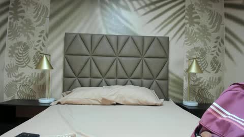 Anne online show from 04/01/26, 03:07