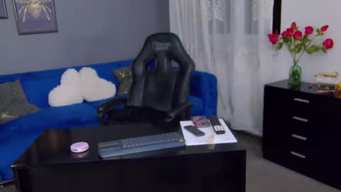 Anne online show from 10/24/25, 04:47