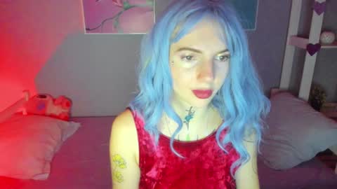 Snapshot of annetenet chatting on 01/11/25, 09:15 Annet online show from 01/11/25, 09:15