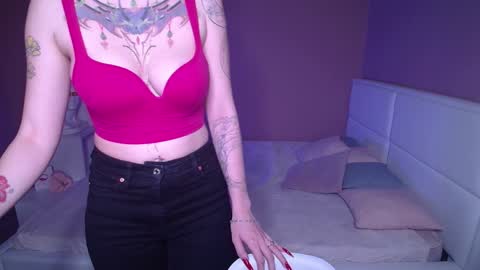 Snapshot of annetenet chatting on 01/31/25, 12:51 Annet online show from 01/31/25, 12:51