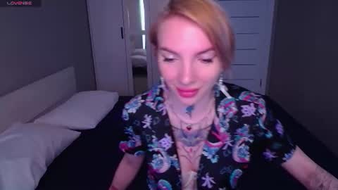 Snapshot of annetenet chatting on 06/14/26, 08:27 Annet online show from 06/14/26, 08:27