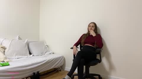 Ann  Serj online show from 02/05/26, 01:16