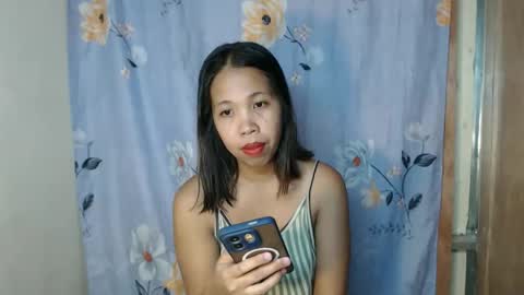 Snapshot of anney_slut chatting on 12/14/25, 02:50 anney online show from 12/14/25, 02:50