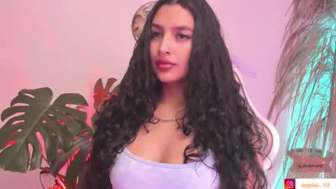 Angel online show from 12/17/25, 05:19