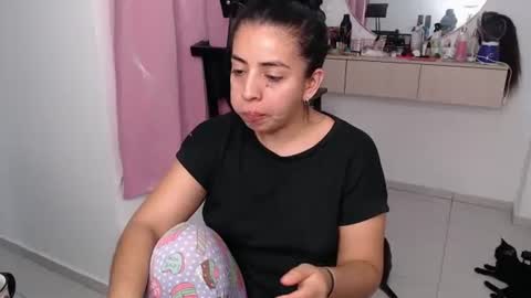 Snapshot of anngela01 chatting on 03/02/26, 04:36 anngela online show from 03/02/26, 04:36