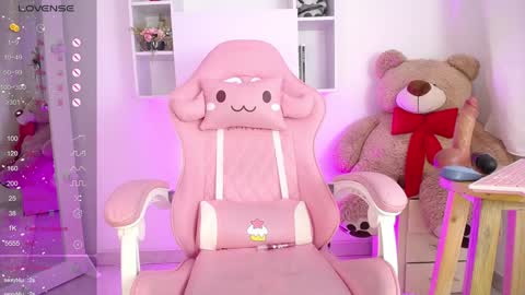 Anni online show from 12/12/24, 04:32