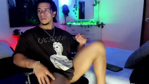 Snapshot of annibal_toro chatting on 02/25/25, 10:50 darg online show from 02/25/25, 10:50