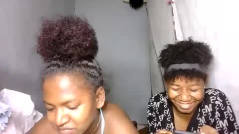 Snapshot of annick98 chatting on 02/28/26, 05:58 annick98 online show from 02/28/26, 05:58