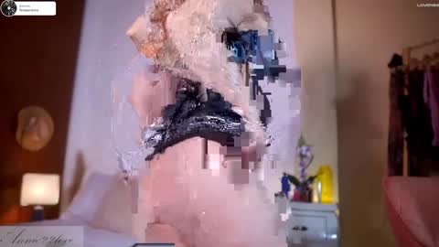 Annie independent model online show from 01/21/25, 09:57