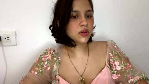 Snapshot of annie_catt_ chatting on 12/18/24, 08:14 Annie online show from 12/18/24, 08:14