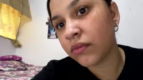 Snapshot of annie_catt_ chatting on 01/22/25, 08:28 Annie online show from 01/22/25, 08:28