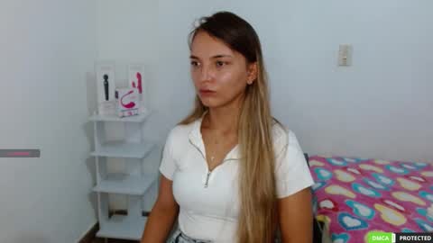 annie cherry independent model online show from 09/18/25, 12:45