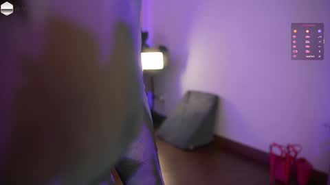 Annie online show from 03/29/26, 07:58