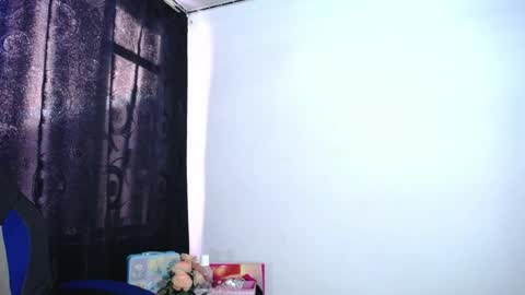 Annie3 online show from 07/30/26, 07:35