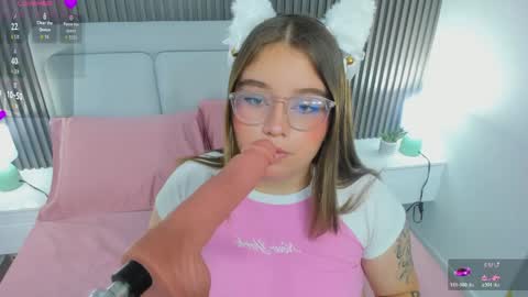 Annie online show from 04/01/26, 08:06