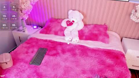   online show from 10/09/25, 12:03