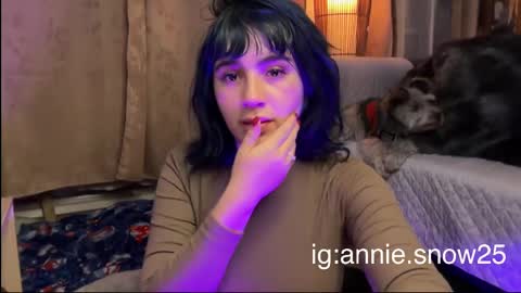 JEANNE no olvides seguirme dont forget follow me  uu online show from 03/01/25, 12:39
