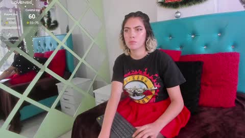 Annie online show from 12/04/24, 08:07