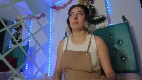 Annie online show from 12/12/24, 12:27