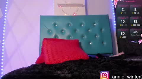 Annie online show from 01/26/25, 12:16