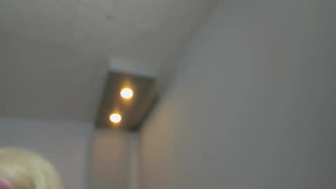 Annie And Leandro online show from 02/08/26, 09:29