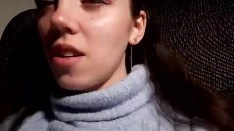 Snapshot of annieartlive chatting on 03/15/26, 06:03 annieartlive online show from 03/15/26, 06:03