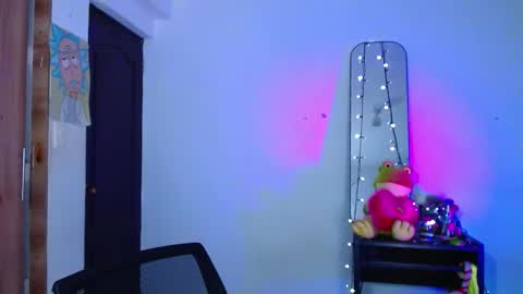 Snapshot of annieblu3 chatting on 10/27/25, 09:46 AnnieBlu3 online show from 10/27/25, 09:46