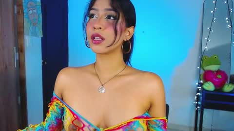 Snapshot of annieblu3 chatting on 11/04/25, 09:41 AnnieBlu3 online show from 11/04/25, 09:41