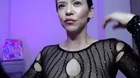 Annie online show from 02/21/26, 05:19