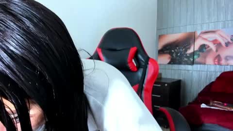Anniee online show from 05/29/26, 01:31