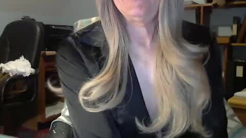 anniegurl online show from 04/12/26, 09:58