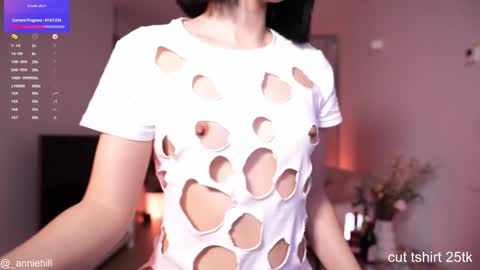 Snapshot of anniehillofficial_ chatting on 01/22/25, 01:20 anniehillofficial_ online show from 01/22/25, 01:20