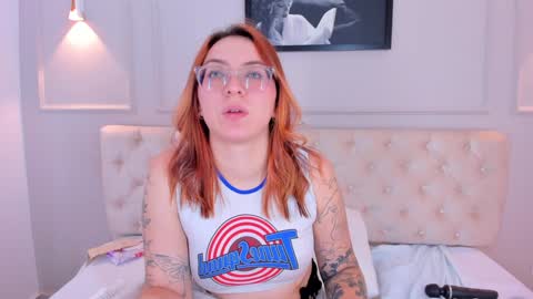 Annie online show from 12/31/24, 05:07