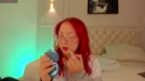 Annie online show from 09/10/25, 12:05