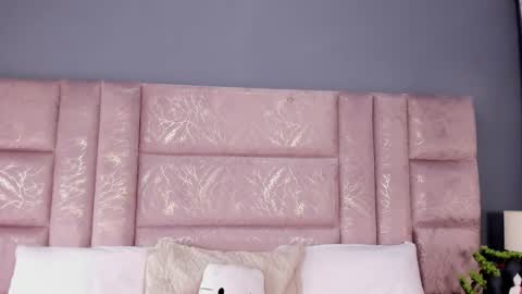 Snapshot of annienasty chatting on 11/03/25, 01:45 Annie online show from 11/03/25, 01:45