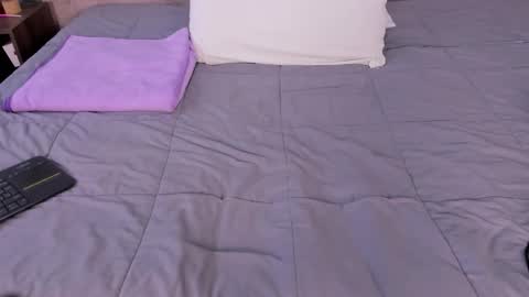 Snapshot of annienasty chatting on 11/09/25, 11:41 Annie online show from 11/09/25, 11:41