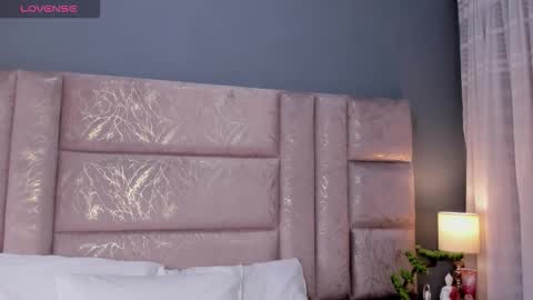 Snapshot of annienasty chatting on 11/16/25, 01:06 Annie online show from 11/16/25, 01:06