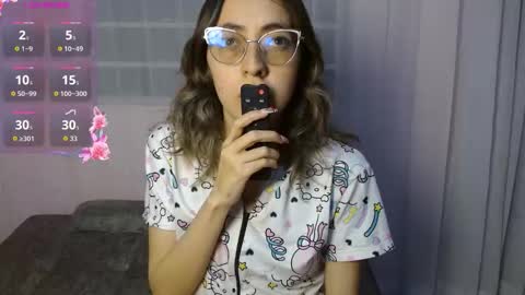 Annie Sparkle online show from 12/14/25, 02:06