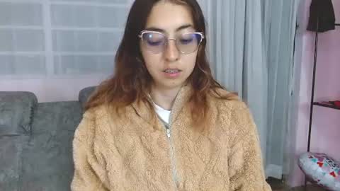Snapshot of anniesparkle chatting on 06/23/26, 11:58 Annie Sparkle online show from 06/23/26, 11:58